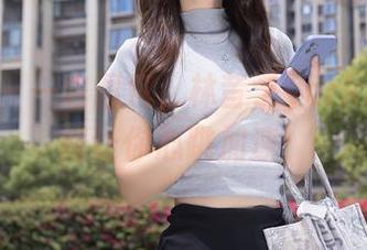 秀人网 – 一包图包，林昔予yorki和服瞬间让你心跳加速；