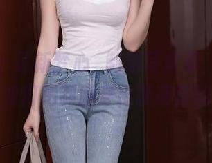 秀人网 – 最新梦心玥制服写真集，看看她是如何把制服穿出新高度的！