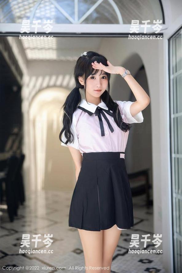 秀人网 - 程程程泳装资源：那份穿着的自信真让人嫉妒！