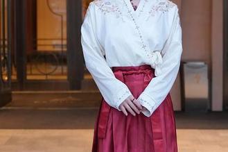 秀人网 – 雨儿酱eve泳衣图包：当阳光、沙滩与美丽相遇，简直是梦幻的瞬间！