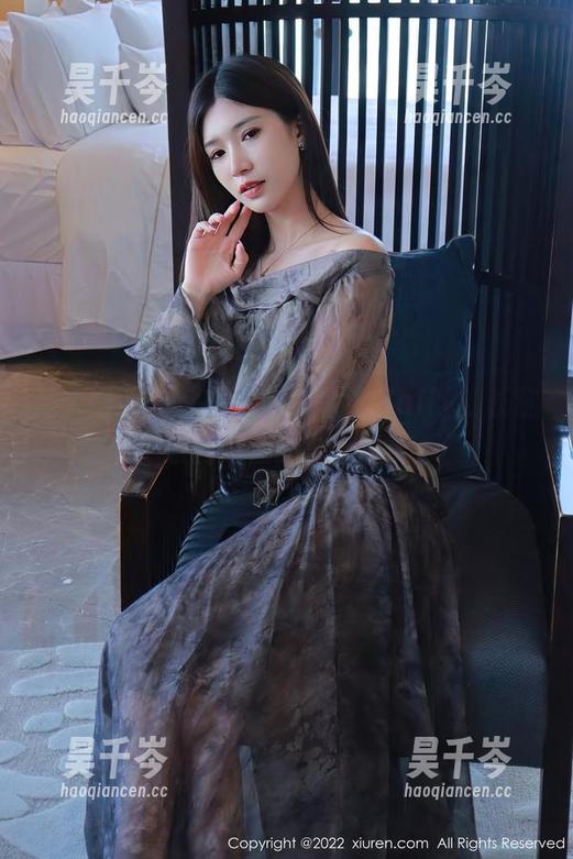 秀人网-顾楚楚Maily 秀人网 - 一探究竟:顾楚楚Maily的长腿原图竟然这么上镜!