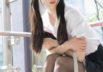 稚乖画册 – 团子的必看美图合集——新堂-0118d白丝，让人嘴角上扬！