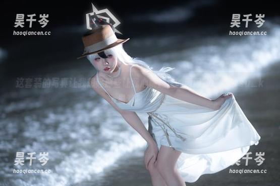 纸悦Etsu_ko 这套装的写真让我想起那些让我心跳加速的瞬间,纸悦Etsu_ko果然有一套!