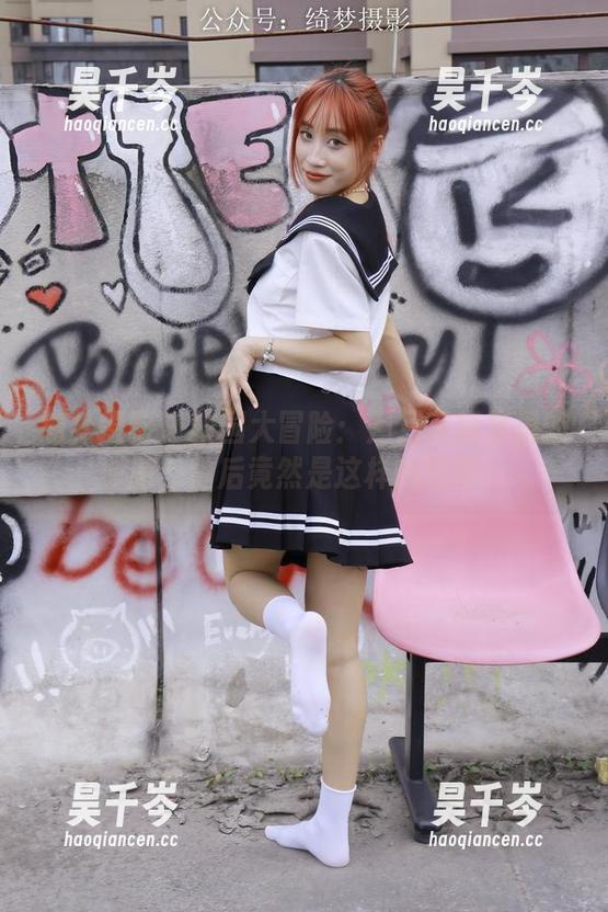 绮梦摄影 - 校园大冒险：月月写真集里的原图，背后竟然是这样的故事！