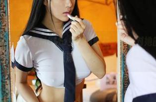 美媛馆 – 下载伊小七MoMo兔女郎图集，你会对她的活力感到深深震撼！
