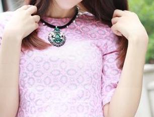 美媛馆 – 人气博主绮里嘉ula的最新图库，蕾丝睡衣与筒袜的绝妙碰撞！
