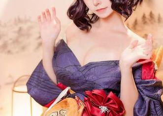 菌烨tako的体操服：原图中轻盈的舞姿，写真渗透灵动气息。