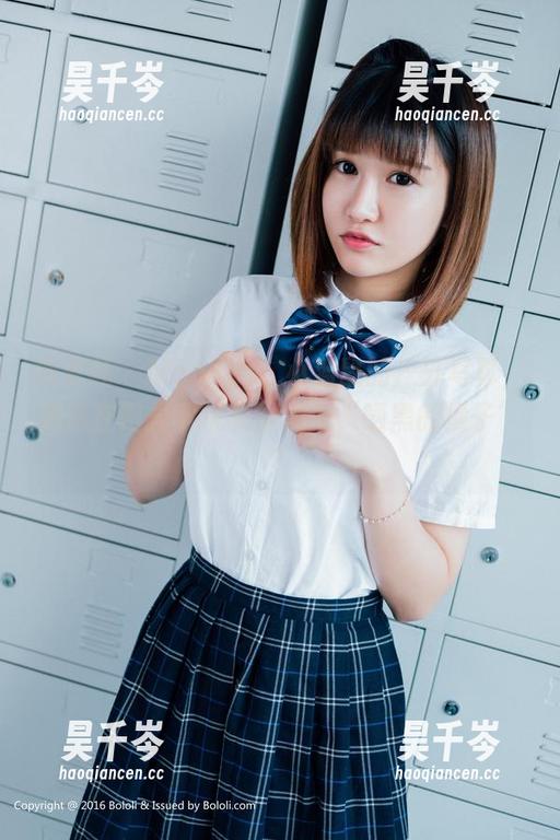 菠萝社 - Monkey_小潘鼠的户外写真，如何在阳光下优雅得像个“晒黑的橘子”？