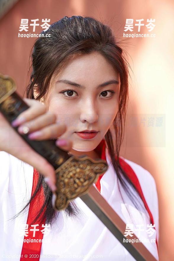 蜜桃社 - 从未见过的女仆真希：图片资源集大成，快来围观！