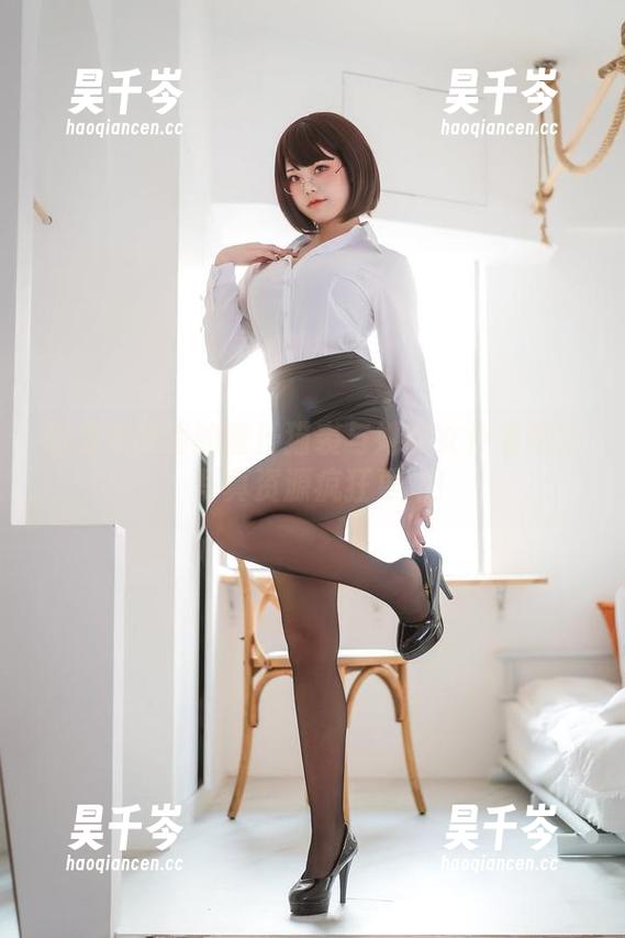 蜜汁猫裘 超级无敌萌的蜜汁猫裘与她的女仆兽耳娘,写真资源疯狂更新!