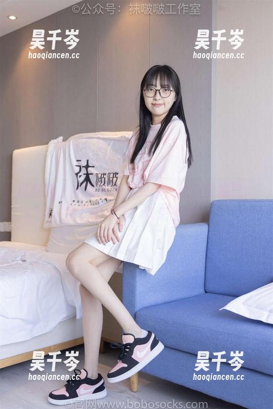 袜啵啵-小甜豆 袜啵啵 - 小甜豆写真更新:丝袜能提气,裸足能放飞,快来围观!