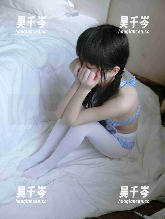 白丝JK定制更新，西尔酱又要放大招了吗？