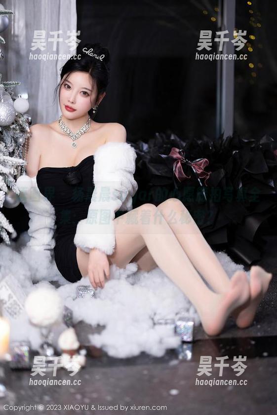 语画界-杨晨晨sugar 语画界 - 杨晨晨sugar的心愿旅拍写真全集:原图中藏着什么秘密?