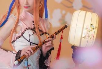职业装福利不止一层：贝儿酱Miki写真背后的秘密