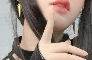 热门美图精选：趴趴捣蛋陌的白裙，真是适合她的气质