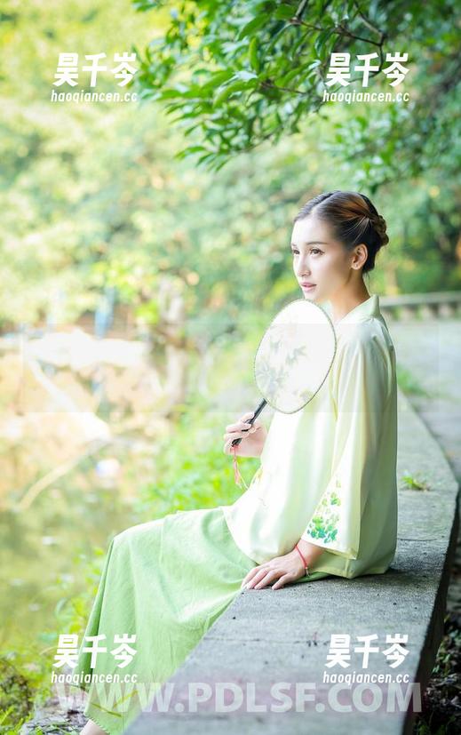 轰趴猫 - Summer的女仆年华：原图清新，套图中隐藏着柔情！