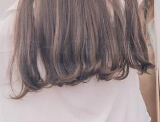 “看！里见年一如何把校服穿出时尚感，搭配青春的独特气息！”作品集写真