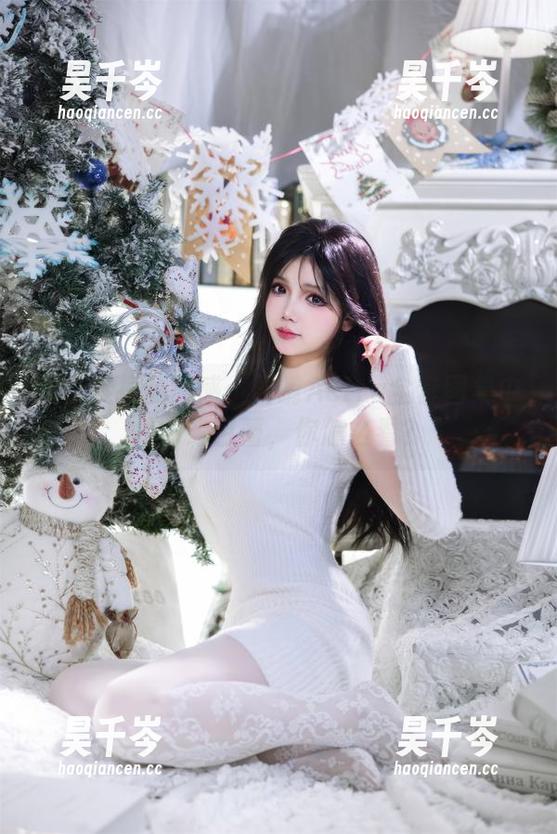 雪晴Astra 难以捉摸的美感:雪晴Astra全套图集中的森蚺芭蕾,你怎么看?