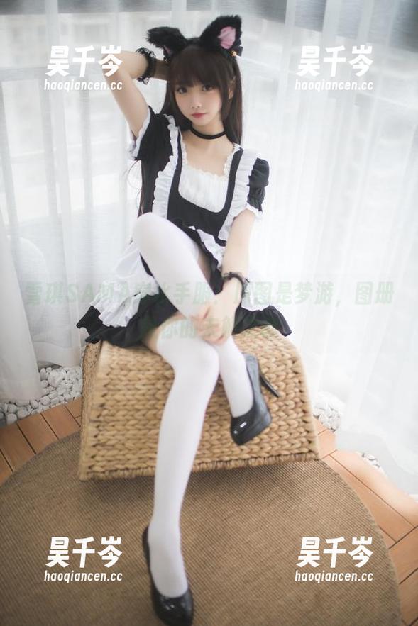 雪琪SAMA穿水手服：原图是梦游，图册是你的未解之谜