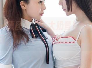 魅妍社 – 原图直击！大奶昔Kyra的睡衣背后，那些不为人知的小秘密。